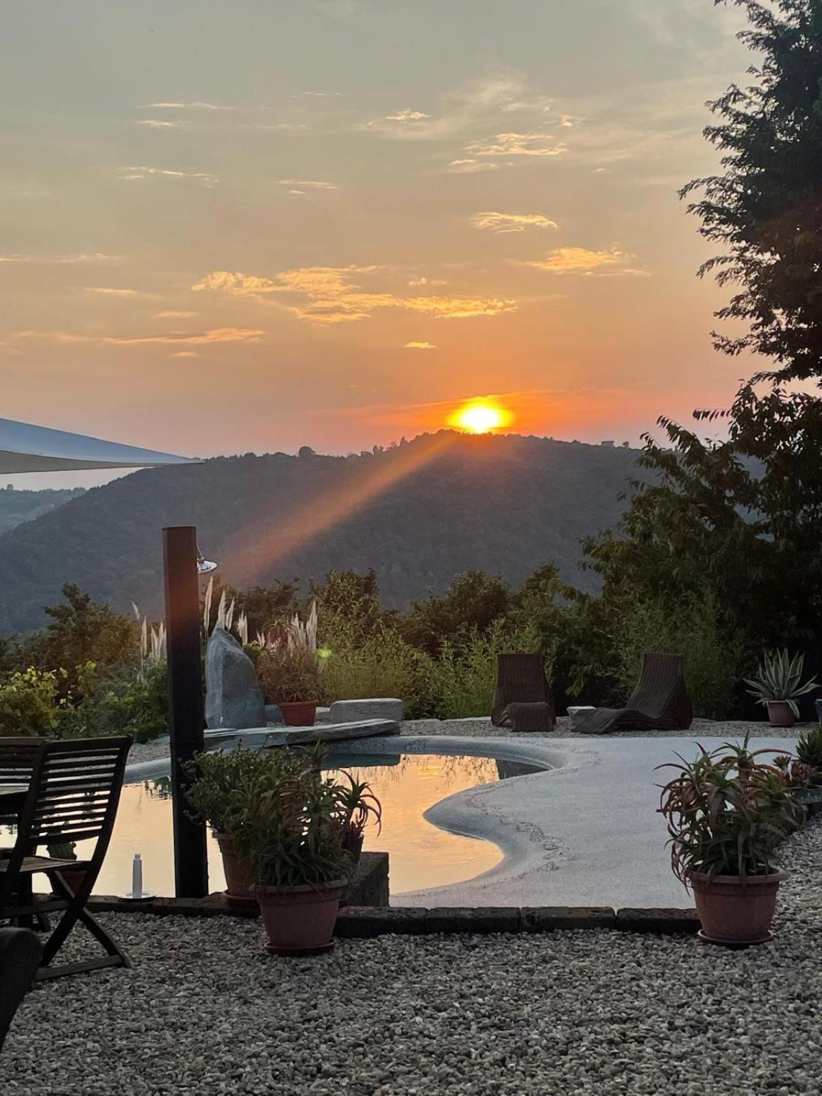Agriturismo Cascina Knec Feisoglio ภายนอก รูปภาพ